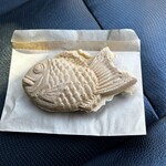 焼きたて屋 - チーズクリームはラムレーズンと違いますね