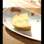 リストランテ ピノキオ - 秩父素材から生まれた自家製酵母パン　ブラックベリー　　byまみこまみこ