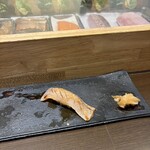 すし むらかみ - かんぱちのにんにく醤油漬け