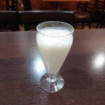 House of Spice & The Curry Garden - ラッシー