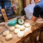 わだ泉 - ✨店内4（手打ち中）✨