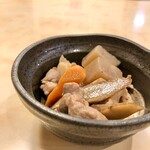 わだ泉 - ✨晩酌セットの中の「本日の一品」〈旨煮〉✨