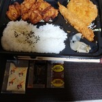 本家かまどや - 料理写真:スペシャルからあげ弁当880円
