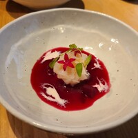 ミ・カサ - 前菜①♡ホタテのタルタル ビーツと梨のソースで