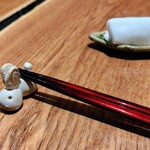 レストランRyu - 手造り　箸おき　箸（尾鷲檜の伊勢春慶）