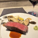 麻布料理店 Tokyo Wagyu Steak - 黒毛和牛シンシンのステーキ