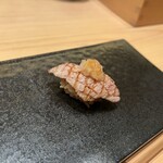 寺子屋 すし匠 - 炙り大トロのにぎり