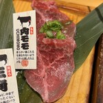 あか牛焼肉専門 和牛一頭流 肉萬 - 