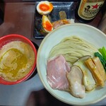 鶏paitan 心麦 - キノコ香る鶏ポルチーニつけ麺