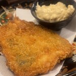 銀シャリ鮮魚 オサカナマルシェ - 自家製タルタルとアジフライ