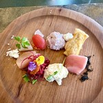 山のレストラン - 前菜は彩豊か