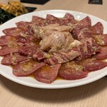 焼肉の名門 天壇 - 外から、上タン塩・カルビ・上ミノ