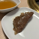 焼肉の名門 天壇 - ミルフィーユロース単体で食べても美味しい