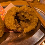 居酒屋 ヨーテル - レンコンの食感も嬉しいコロッケ。