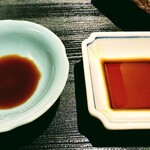 冨久屋 - 冨久屋　◆新湊のヒラメとアジをそれぞれ違う醤油で