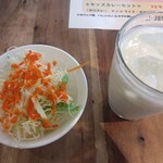 クウシ - 最初に出てきたサラダ＆アイスラッシー(2025.9.28)