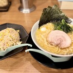 町田商店 - 料理写真:特製チャーハンセット(1,250円)