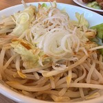 大鷹ラーメン - 野菜盛り