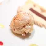 カランドリエ - プティシュー ピスタチオ風味のクリーム '14 11月上旬