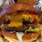 プレミアムチーズダブルバーガー