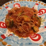 キッコ - 日替わりパスタ→鶏もも肉とズッキーニのトマトソース
ドリンク→ホットコーヒー先
1800円
