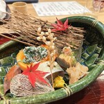 日本料理うしお - 八寸 ・柿釜にて白和え　・鯖寿司　・鮟肝ポン酢 ・鱧南蛮漬け　・菊花　・栗渋皮煮　・稲穂
