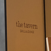 ザ タヴァン グリル＆ラウンジ - 