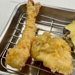 天麩羅処ひらお 本店 - えび 250円(税込)