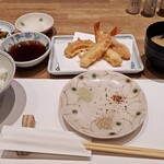 天ぷら新宿つな八 - 