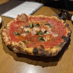 ピッツェリア トラットリア ダ オカピート - 初めての人はまずマリナーラを頼んでみて