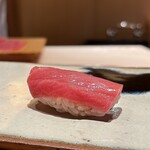 鮨 つぼみ - 鮪中トロ 腹なか 200kg 噴火湾より やま幸