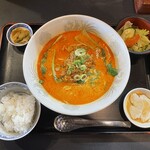 オーパスワン - 料理写真:担担麺セット