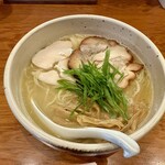 臥龍 - 