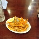 HUB+82 - ジントニックとおつまみシュリンプ