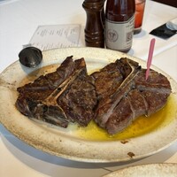 ベンジャミンステーキハウス KITTE大阪店 - 