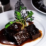 GATTET OSAKA - 和牛の頬肉赤ワイン煮込み