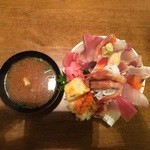 神東寿司 - 海鮮丼（大）（上方から）