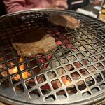 大衆炭火焼肉ジンギスカン ホルモン酒場 風土. - 