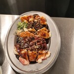 焼肉ホルモン坂上 梅田本店 - 