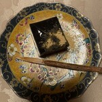 つる由 - ゴマの葛餅