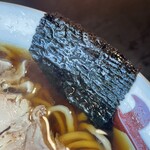 中華そば処 琴平荘 - 『中華そば(中間)』の海苔