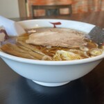 中華そば処 琴平荘 - 『中華そば(中間)』