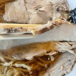 中華そば処 琴平荘 - 『中華そば(中間)』のチャーシュー