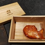 Aspirant - .....おみやげにシェフは明石の出身なので..... たい焼きのようなマドレーヌ.....