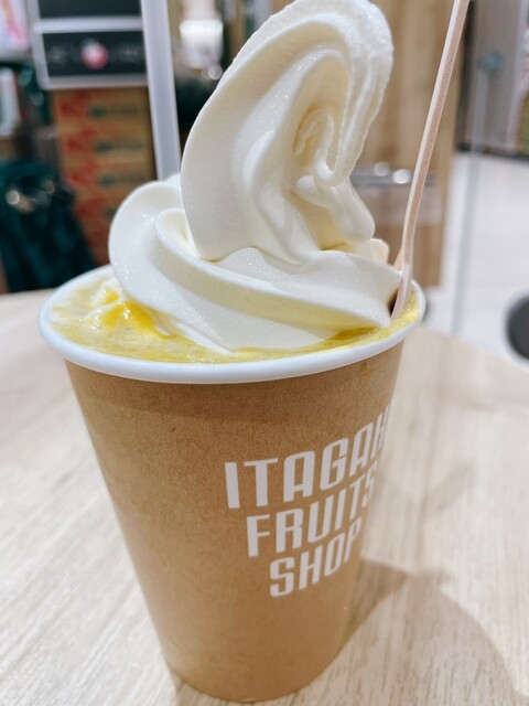 フルーツ フル バイ イタガキ ララガーデン長町店（Fruit Full by ITAGAKI） - 長町南（ケーキ）の写真