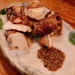 立呑み 浅草 洒落者 - 椎茸焼き