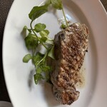 Anchor Point - 豚ロースのグリル　大きいです