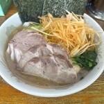 横浜ラーメン厨房 うえむらや - 