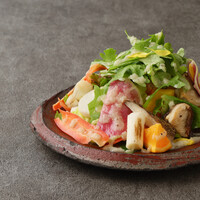 十二種野菜のサラダ　玉葱ドレッシング