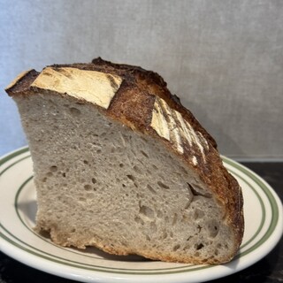 ブランジェリー ラ・フォンティヌ・ドゥ・ルルド_0